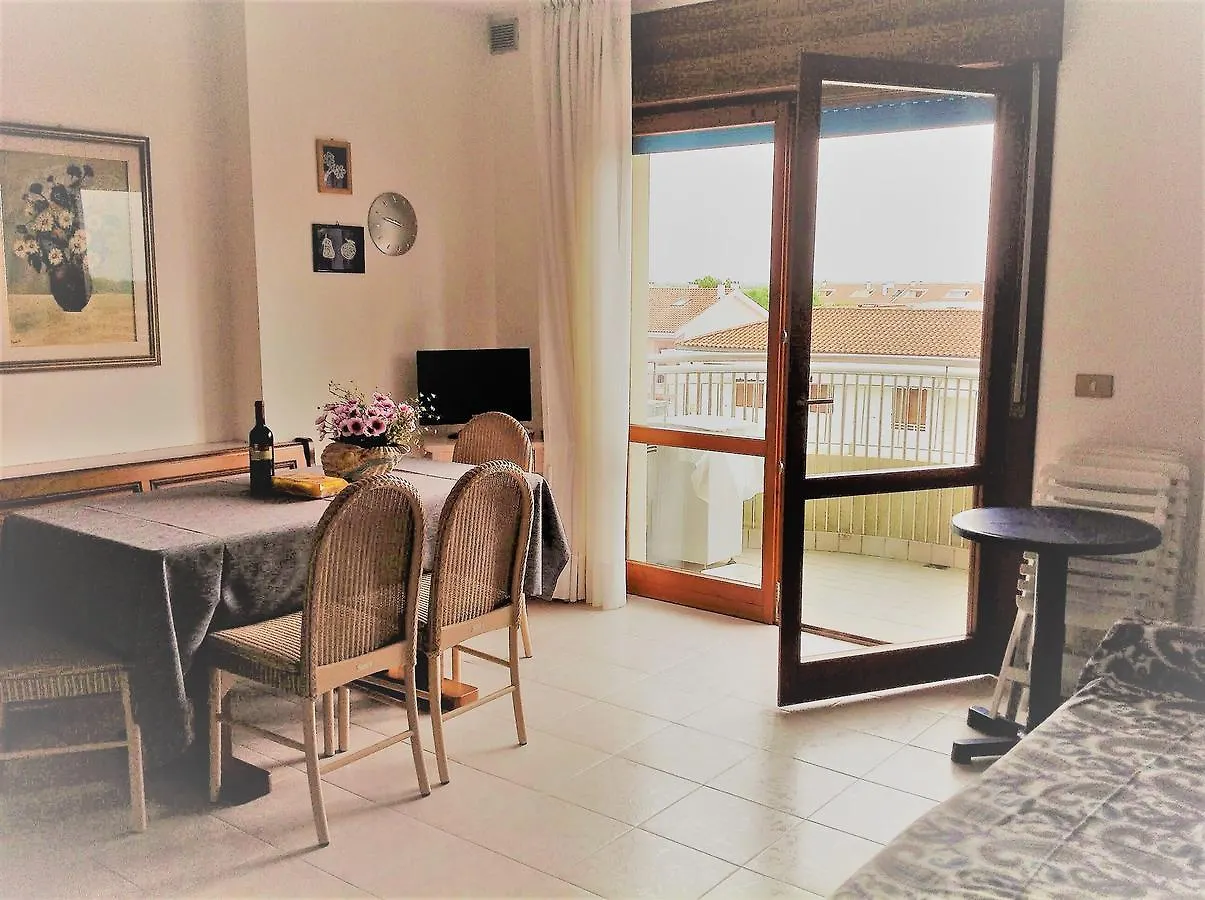Novita Estate: Seaside Suite with Garage and Bicycles Caorle