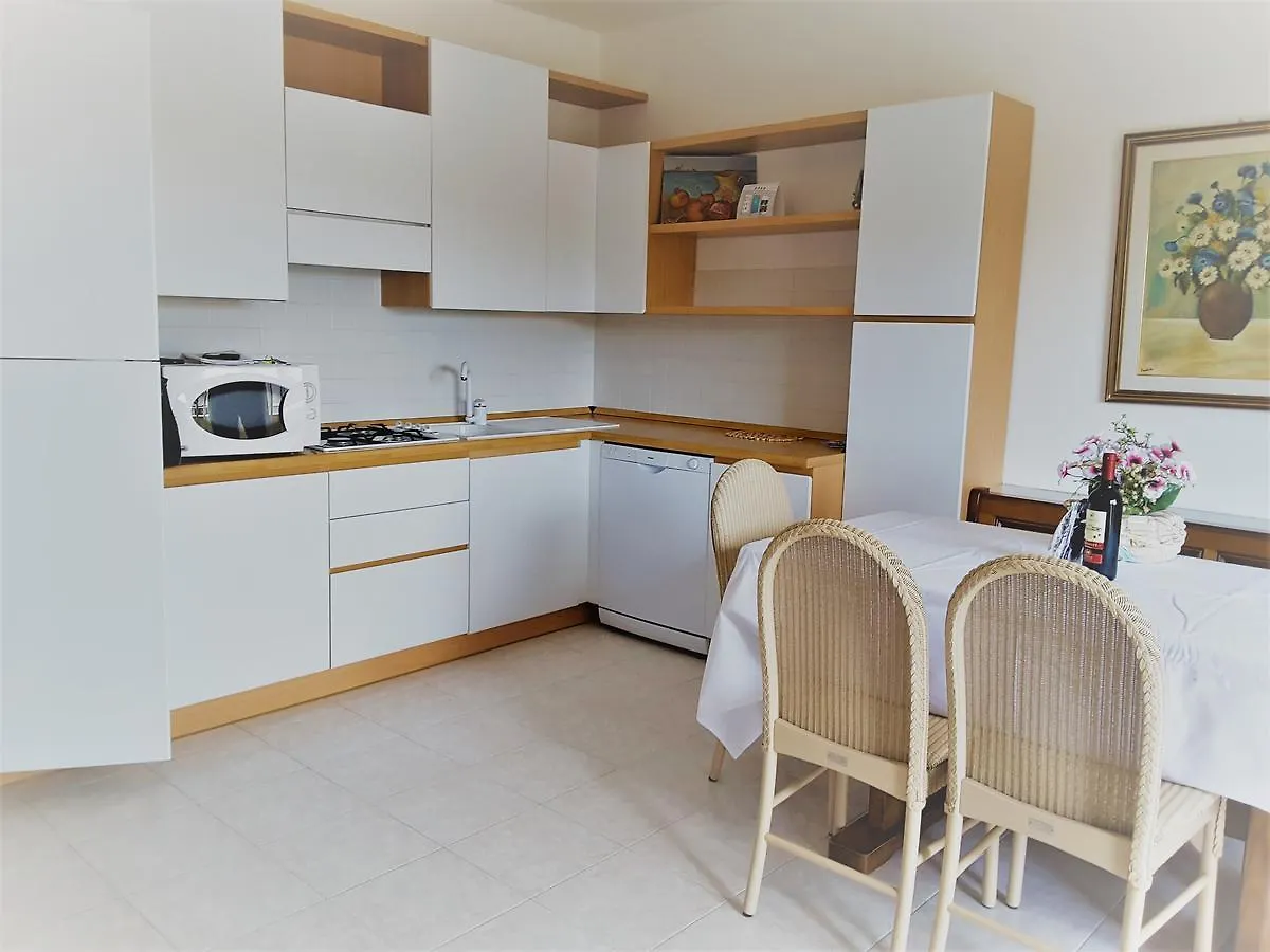 Novita Estate: Seaside Suite with Garage and Bicycles Caorle